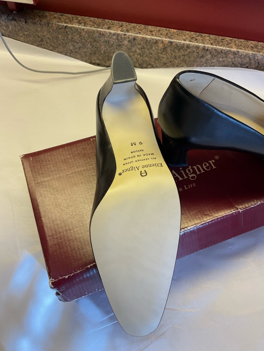Etienne Aigner Black Leather Heels 9 New - Picture 3 of 4